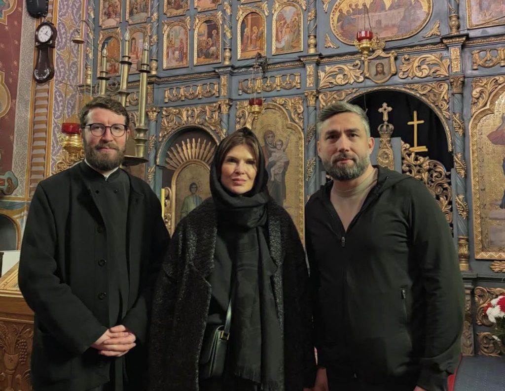 Monica Bîrlădeanu a petrecut Paștele la biserică, în liniște și credință, alaturi de sotul sau