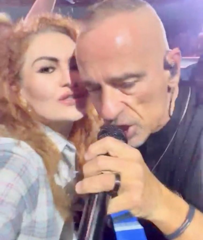 Dana Popa, în centrul unui moment memorabil cu Eros Ramazzotti la București