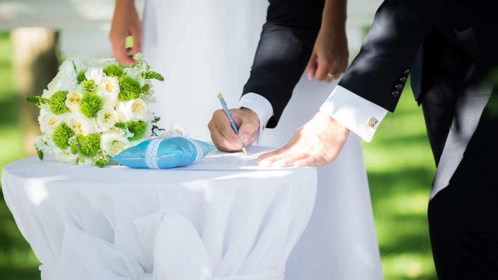 5 subiecte despre care să nu discuți cu viitorii miri